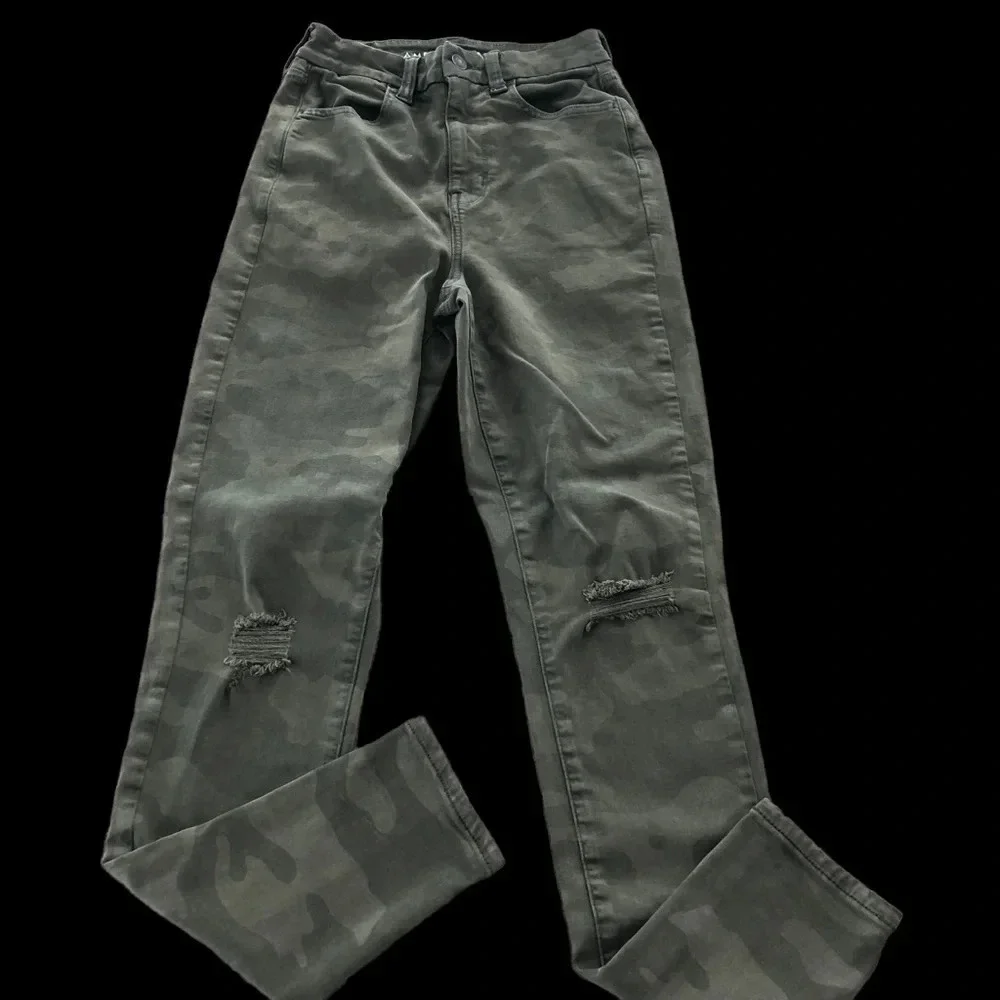 American Eagle size 4 Reg Green Camouflage Curvy Super Hi‎ Rise Jeggings Pants